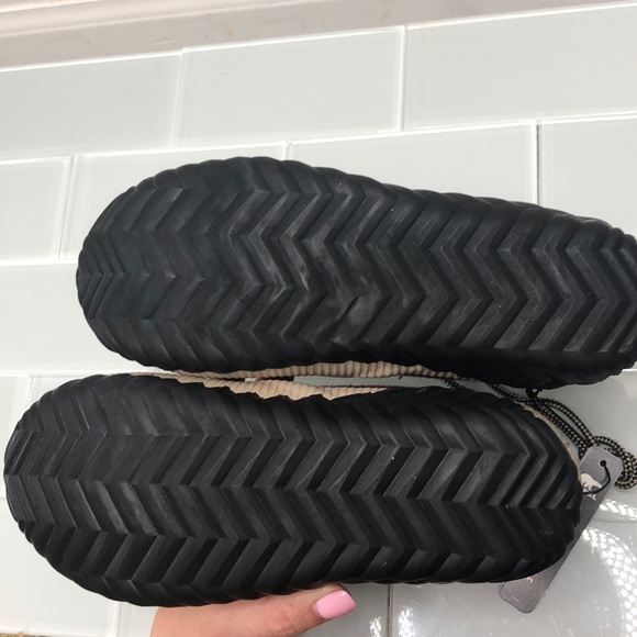 Sorel Out N’ About Plus Waterproof Boot - Picture 7 of 8